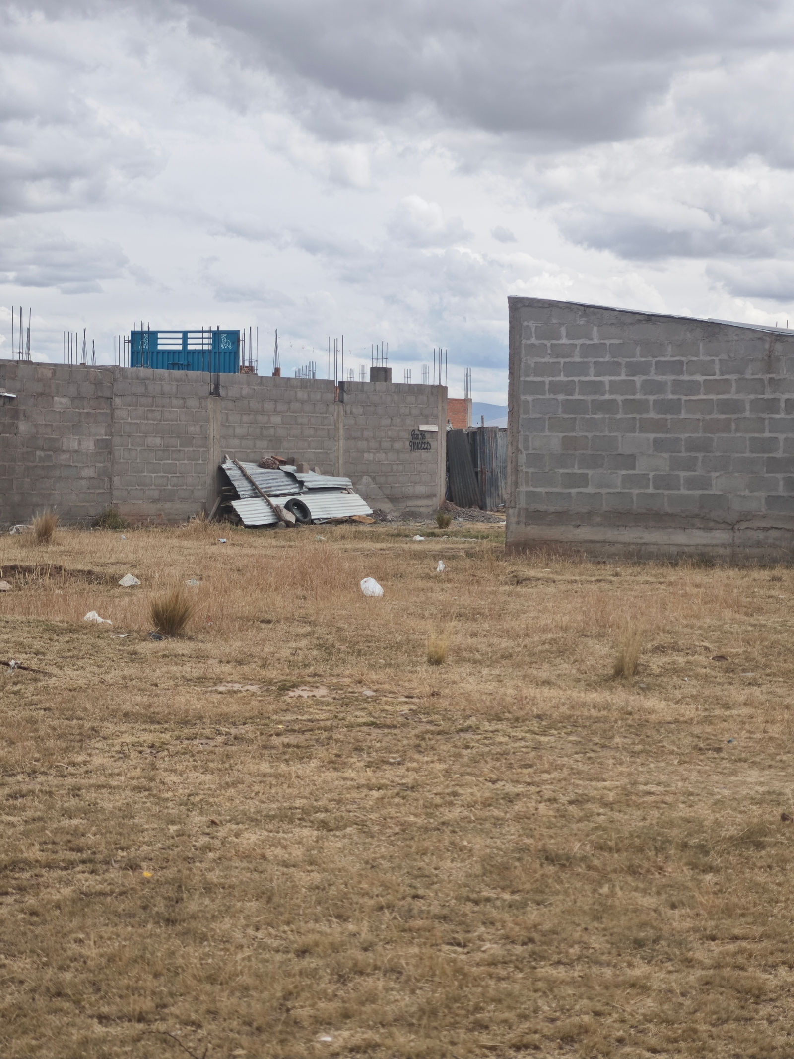 Terreno en Juliaca: Inversión con Alto Potencial de Valorización — Foto 2