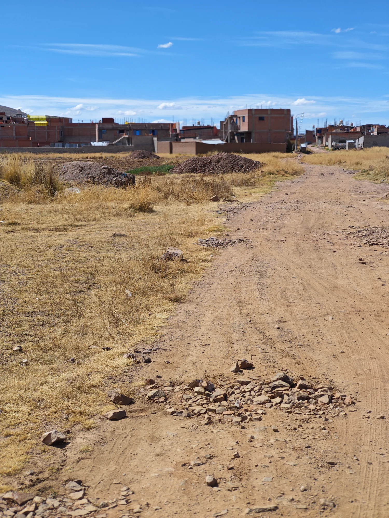 2 LOTES EN ESQUINA E INTERMEDIO POR EL GRIFO RUWALDY — Foto 5