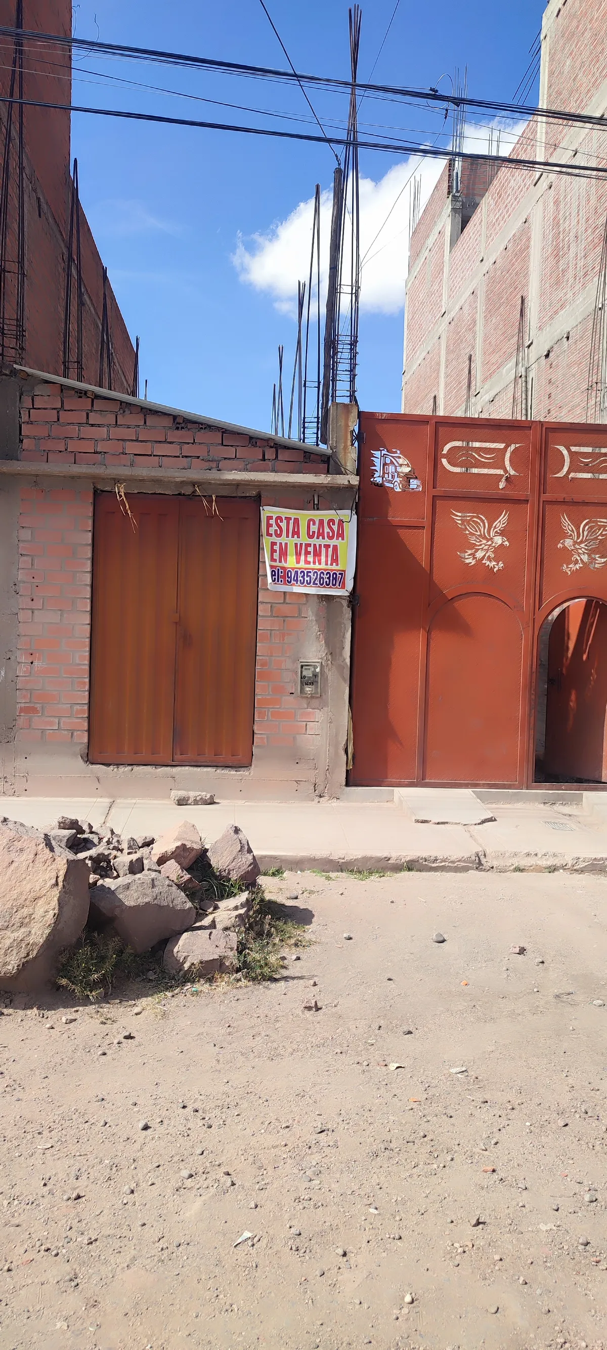 Imagen de Propiedad de 266m2 Por la UNAJ