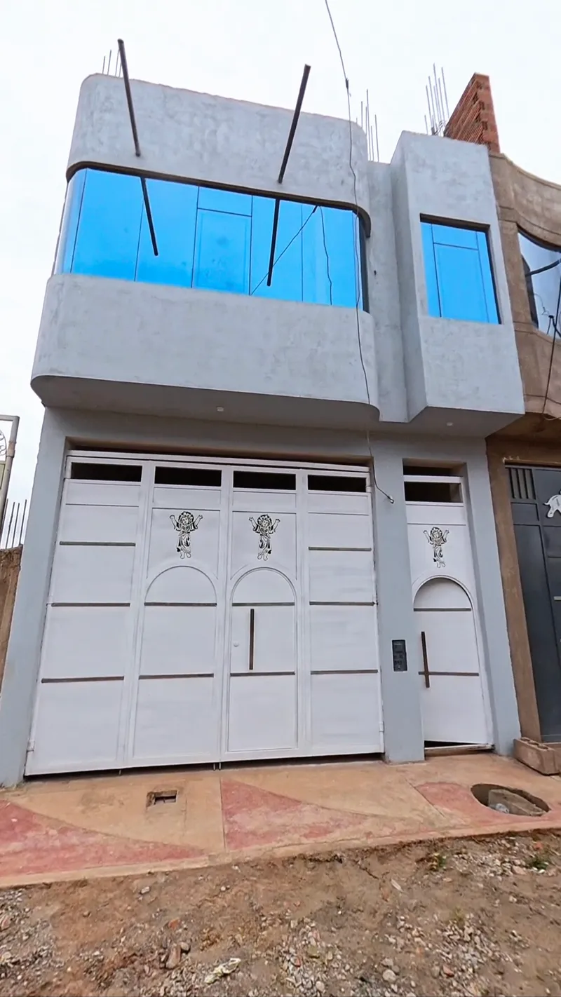 Casa de 2 pisos JULIACA