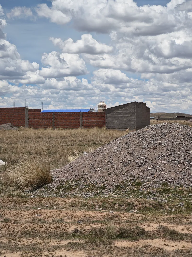 Foto de Terreno cerca por la final de la línea "30" salida a Cusco  en Autopista JULIACA - CUSCO , MUCRA II , SAN MIGUEL, SAN ROMAN, PUNO