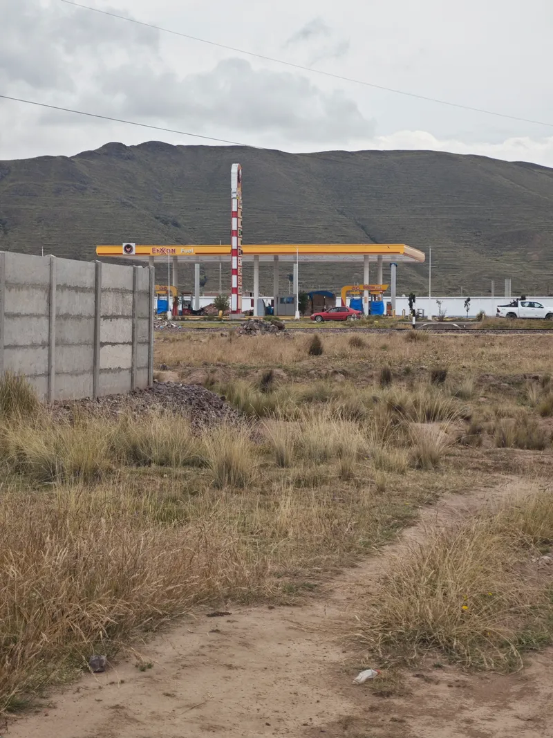 TERRENO EN ESQUINA Y AVENIDA — Foto 1