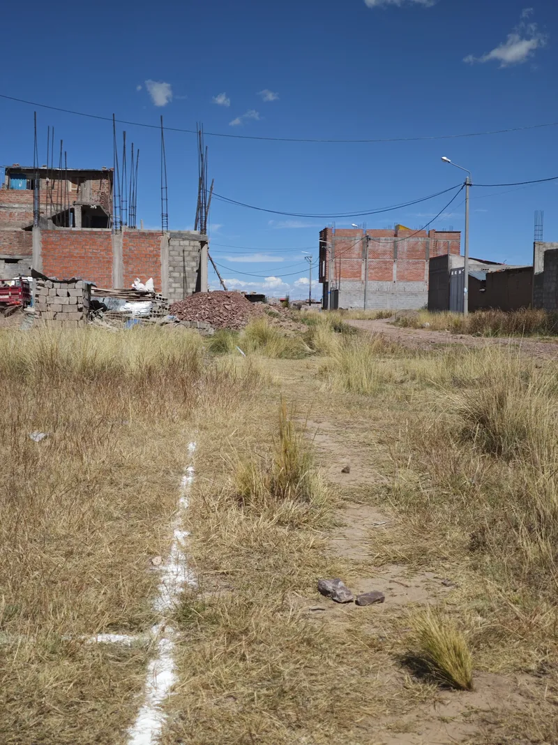 3 LOTES EN ESQUINA — Foto 1
